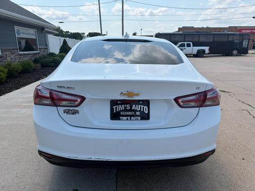 White 2022 Chevrolet Malibu LT