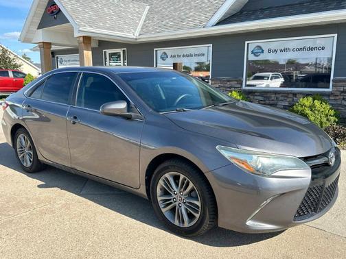 2017 Toyota Camry SE