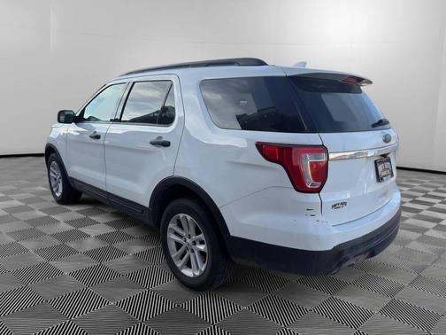 2016 Ford Explorer Base
