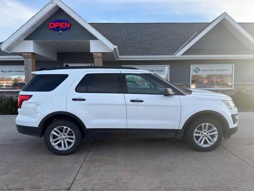 2016 Ford Explorer Base