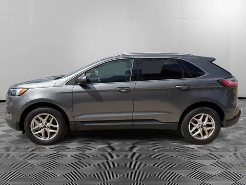 Gray 2022 Ford Edge SEL