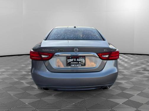 2018 Nissan Maxima 