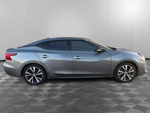 2018 Nissan Maxima 