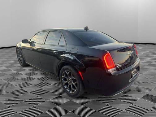 2018 Chrysler 300 S