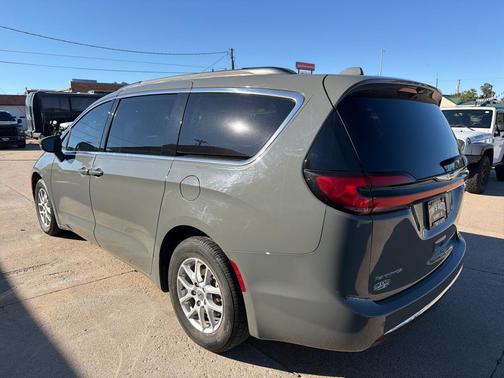 Gray 2022 Chrysler Pacifica Touring-L