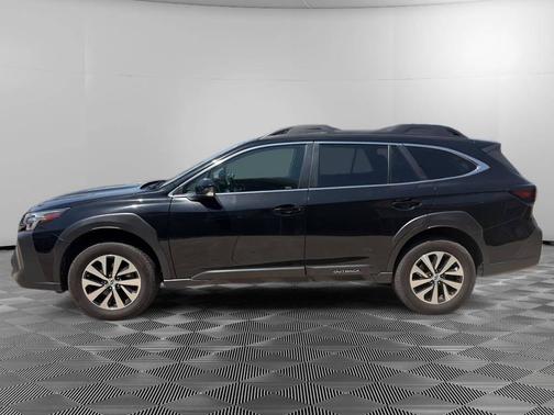 Crystal Black Silica 2023 Subaru Outback Premium