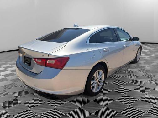 Silver 2018 Chevrolet Malibu LT