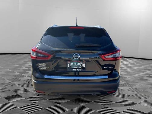 2022 Nissan Rogue Sport SL