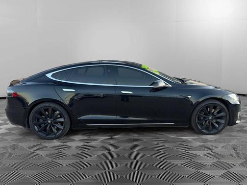 2017 Tesla Model S LONG RANGE