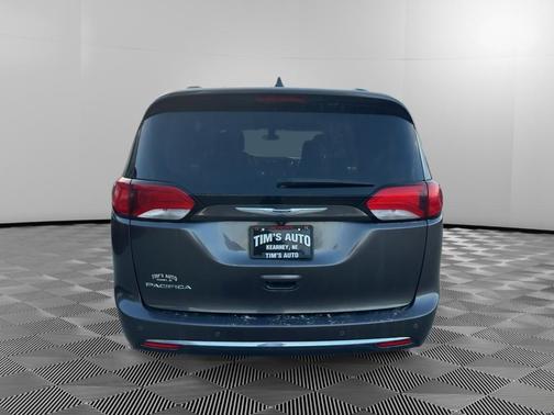 2019 Chrysler Pacifica Touring-L