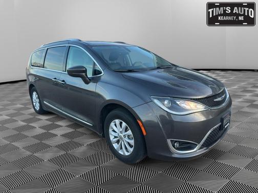 2019 Chrysler Pacifica Touring-L