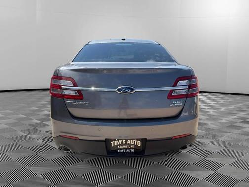Gray 2013 Ford Taurus SEL