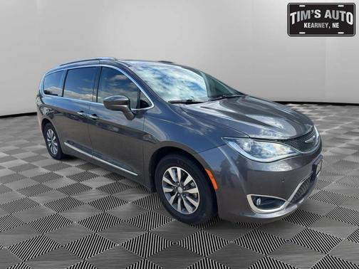 2020 Chrysler Pacifica Touring-L Plus