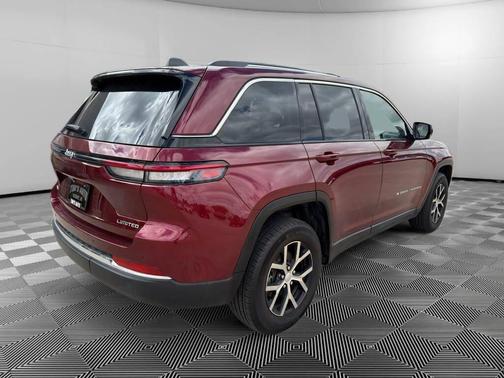 Red 2023 Jeep Grand Cherokee Limited