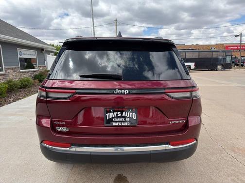 Red 2023 Jeep Grand Cherokee Limited