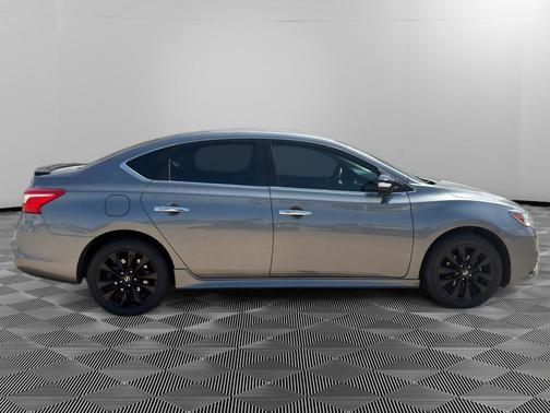 Gun Metallic 2017 Nissan Sentra SR