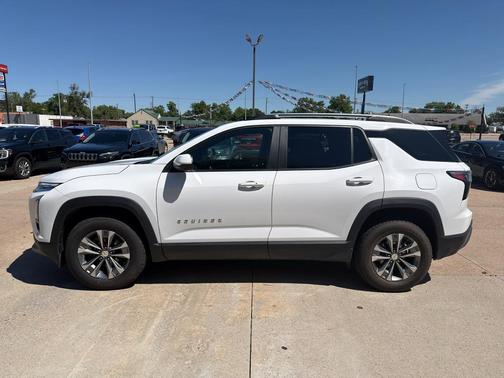 White 2025 Chevrolet Equinox LT