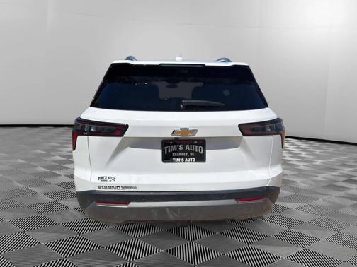 White 2025 Chevrolet Equinox LT