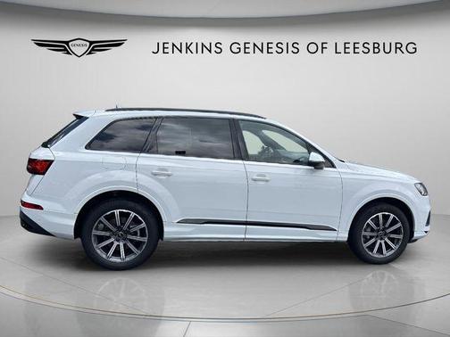 Carrara White 2024 Audi Q7 45 Premium Plus