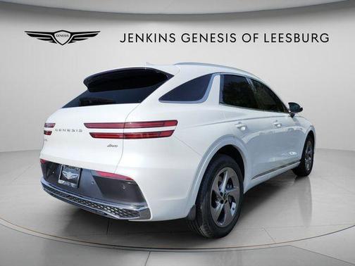 Uyuni White 2026 Genesis GV70 2.5T