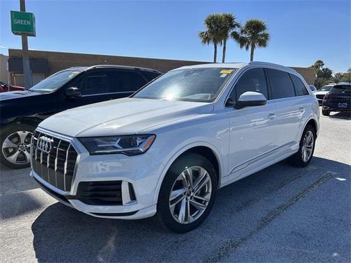 2023 Audi Q7 45 Premium