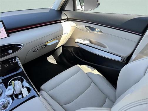 2026 Genesis GV70 2.5T