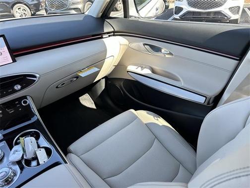 2026 Genesis GV70 2.5T