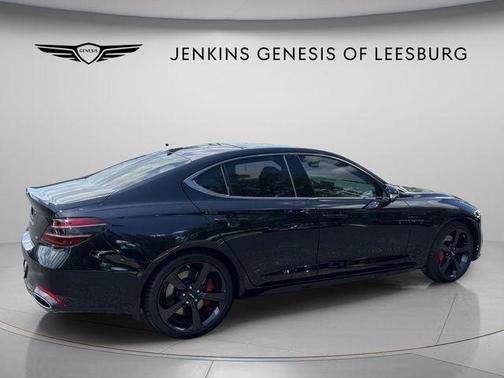Vik Black 2026 Genesis G70 3.3T Sport Prestige