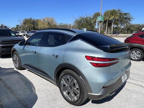 2024 Genesis GV60 Standard