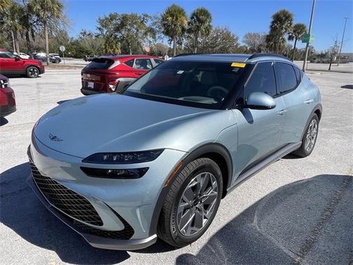 2024 Genesis GV60 Standard