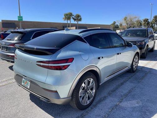 2024 Genesis GV60 Standard