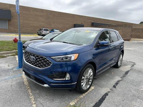 2024 Ford Edge Titanium
