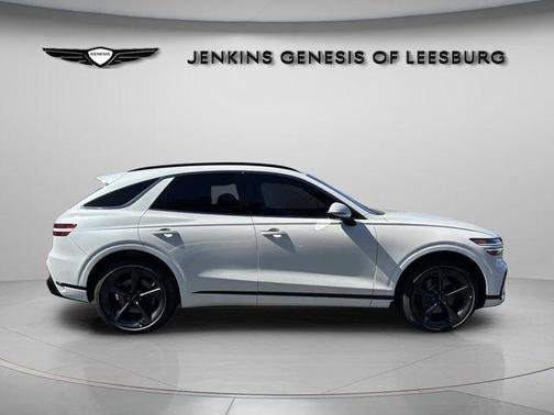 Uyuni White 2026 Genesis GV70 2.5T Sport Prestige