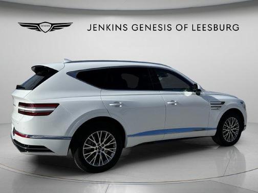 Alta White 2027 Genesis GV80 2.5T