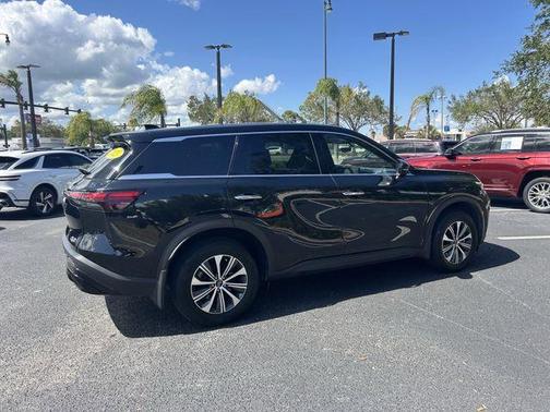 Mineral Black 2023 INFINITI QX60 Pure