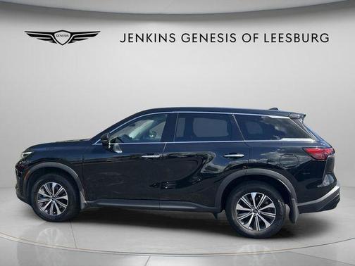 Mineral Black 2023 INFINITI QX60 Pure