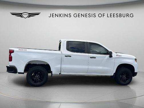 Summit White 2024 Chevrolet Silverado 1500 Custom Trail Boss