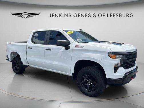 Summit White 2024 Chevrolet Silverado 1500 Custom Trail Boss