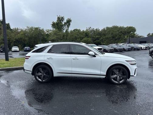 Alta White 2025 Genesis GV70 3.5T Sport