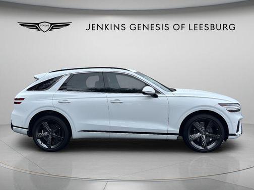 Alta White 2025 Genesis GV70 3.5T Sport