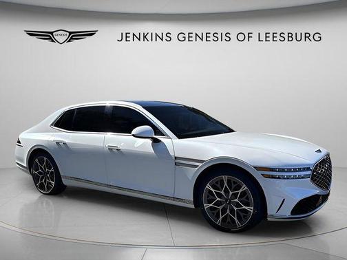 Uyuni White 2026 Genesis G90 3.5T e-SC