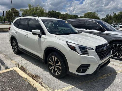 Crystal White Pearl 2023 Subaru Forester Limited