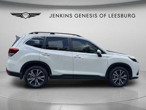 Crystal White Pearl 2023 Subaru Forester Limited