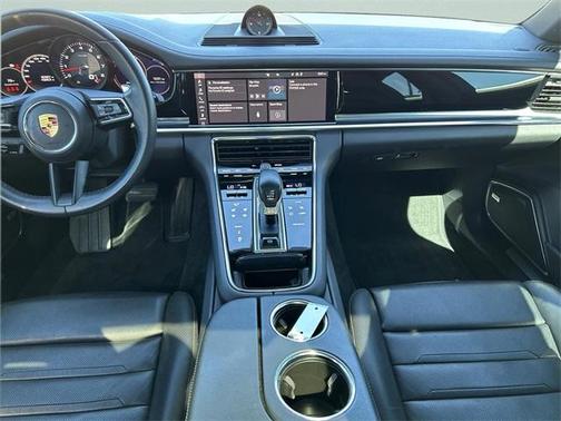 2021 Porsche Panamera 