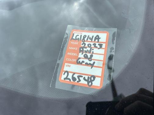 Daytona Gray Pearl Effect 2023 Audi Q8 55 Premium Plus