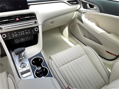 2026 Genesis G70 PRESTIGE