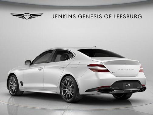 Uyuni White 2026 Genesis G70 2.5T