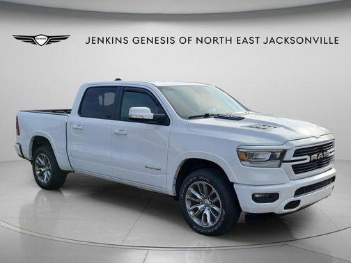 Bright White Clearcoat 2022 RAM 1500 Laramie