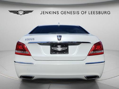 White Satin Pearl 2011 Hyundai Equus Signature