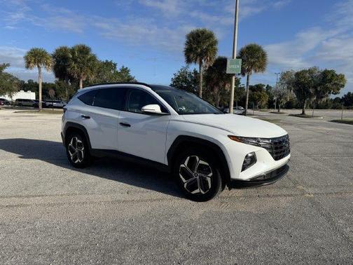White Pearl 2024 Hyundai TUCSON Hybrid Limited